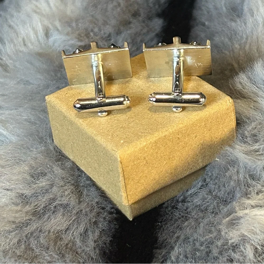 Vintage gentlemen’s smoky gray glass stone tilt cuff links